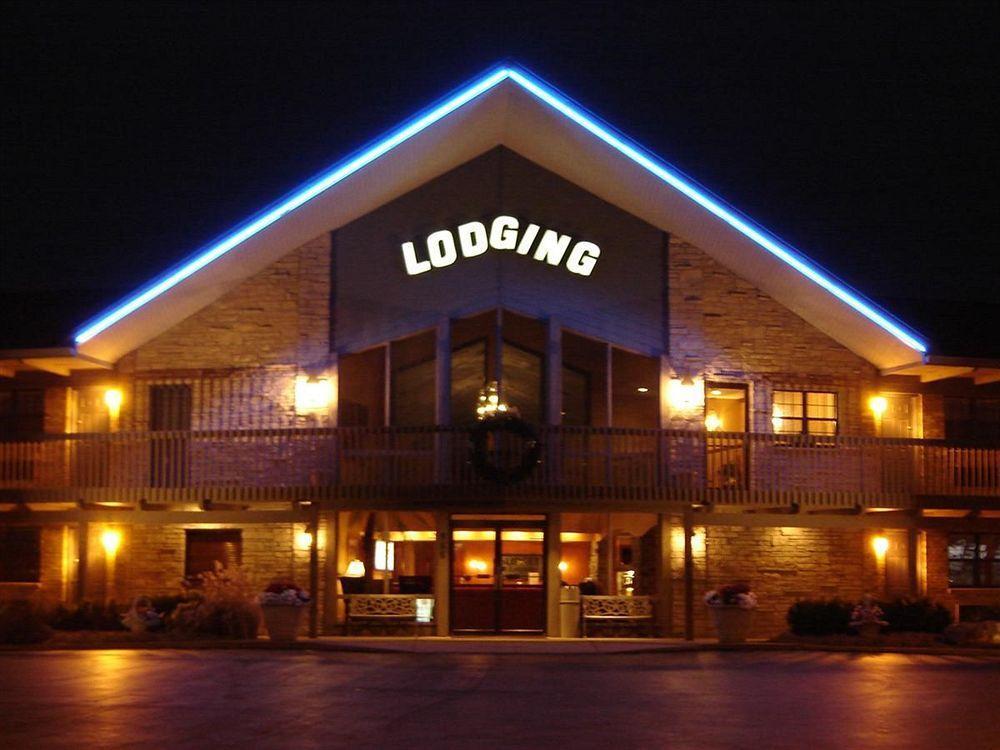 Pinemark Inn Suites Events Saint Clair Exterior photo